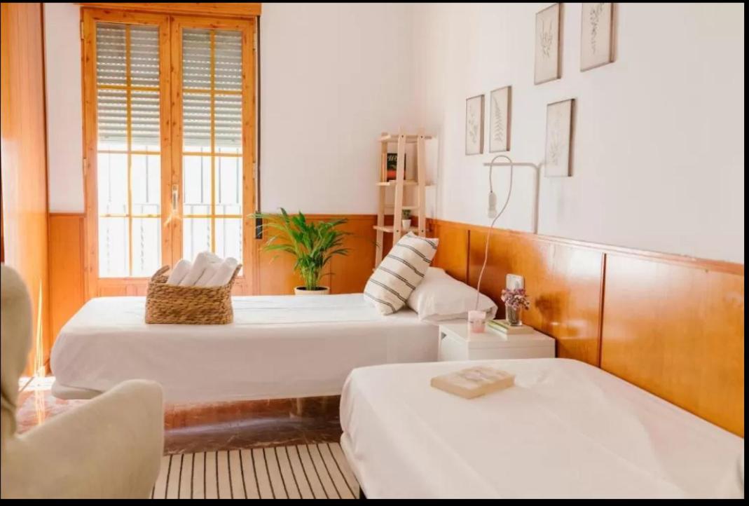 Sunshine Mezquita Apartment Cordoba Luaran gambar